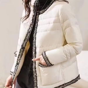 Chaqueta Acolchada Morada para Mujer, Cuello Alto, Cierre de Cremallera, Corta, Cálida, Ligera, Gruesa, de Nailon y Cachemira para Invierno - Product Image 3