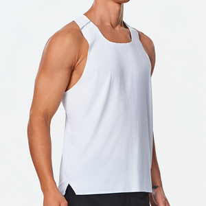 Débardeur de sport réfléchissant respirant à séchage rapide pour homme, 100 % polyester, avec logo frontal, idéal pour l'entraînement et la gym - Product Image 2