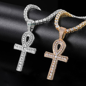 Pendentif croix plaqué or avec diamant de laboratoire, tendance, avec cristal rond, charme religieux, unisexe, à porter au quotidien - Product Image 6