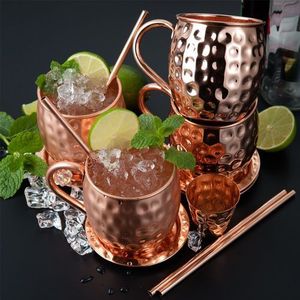 Ensemble de tasses en cuivre martelé pour tables de terrasse élégantes, tasses en métal durables et réutilisables, mugs de service. - Product Image 2