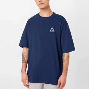 Camisetas elegantes para hombre con hombros caídos y diseño minimalista estampado, perfectas para ropa urbana y uso en verano. Camisetas con hombros caídos. - Product Image 1