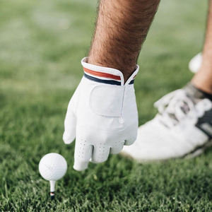 Guantes de golf de cuero Cabretta premium con logotipo personalizado al por mayor, súper suaves, totalmente blancos, de piel de oveja auténtica para hombres y mujeres - Product Image 5