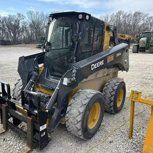 Excavadora Compacta Usada de 3000 kg, Color Amarillo, con Cuchilla Topadora Frontal y Orugas de Goma para un Nivelado Residencial Preciso - Product Image 1