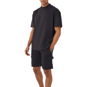 เสื้อยืดคอกลมแขนสั้นและกางเกงขาสั้นคุณภาพสูงแบบสั่งทำพิเศษสำหรับผู้ชายและผู้หญิง - Product Image 5