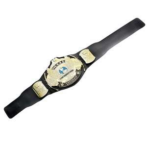 la ceinture de champion WWE Winged Eagle, un objet de collection populaire et un accessoire de jeu de rôle pour les fans de lutte - Product Image 1