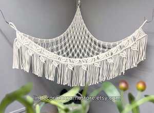 Hamaca colgante de macramé más vendida con borlas para decoración interior de habitación infantil - Product Image 2