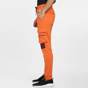 Pantalon de jogging cargo orange pour homme, coton respirant et écologique, séchage rapide, avec cordon élastique et plusieurs poches, idéal pour l'été - Product Image 2