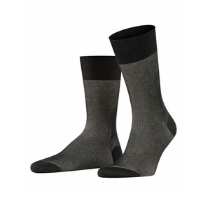 Chaussettes de sport confortables de couleur unie pour le printemps, de haute qualité, respirantes, à séchage rapide, personnalisables, pour le football, le basketball, chaussettes montantes - Product Image 1