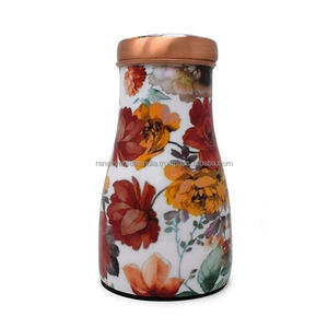 Nouvelle Arrivée Vente Chaude Ayurvédique Cuivre Bouteille D'eau Pot À Boire Floral Émaillé Imprimé Chevet Carafe Avec Tasse Intégrée - Product Image 2