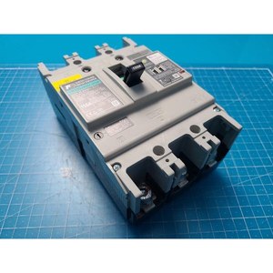 ฟูจิ EW250JAGU-3P150 เซอร์กิตเบรกเกอร์แบบโมลด์เคส ใช้แล้วตามสภาพเดิม อะไหล่อุปกรณ์เซมิคอนดักเตอร์รุ่นเก่า - Product Image 4