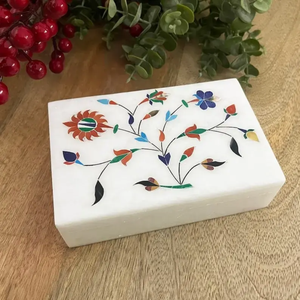 Caja de Joyería Rectangular de Mármol Blanco Pulido, Hecha a Mano, Ecológica, con Incrustaciones de Piedras Semipreciosas, Estilo Hindú, MADNI HANDICRAFT - Product Image 1