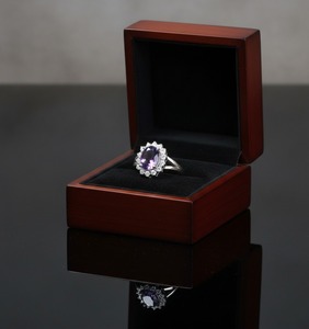 Anillo de Compromiso con Gema, Corte Ovalado, Minimalista, con Engaste de Canal, Certificado por Terceros, Plata 925, Amatista Natural, Cristiano - Product Image 6