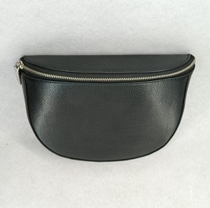 Bolso de cintura y pecho para mujer de cuero sintético vegano PU, con correa de guitarra extraíble, asa personalizada y de diseño de marca - Product Image 6