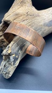 Combina la artesanía tradicional india con un atractivo contemporáneo y elegante. - Product Image 3
