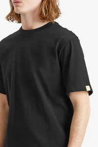 Camiseta de algodón para hombre, de color sólido, informal, con cuello redondo, básica, 100% algodón, de corte holgado y estampada. - Product Image 2