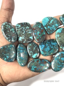 Shattuckita Verde Natural, Gema Suelta en Cabujón, Formas y Tamaños Variados, de 20 a 30 mm Aprox. - Product Image 2