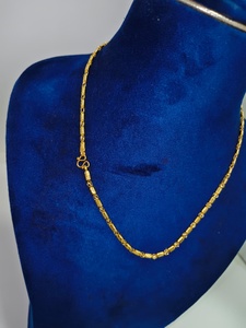 Élégante Chaîne torsadée en or massif 22 carats avec accents en forme de barillet, Collier en or jaune véritable certifié BIS, Bijou - Product Image 3
