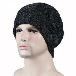 Bonnet en tricot noir pour homme, bonnet d'hiver décontracté uni, bonnet en tricot à la machine - Product Image 1