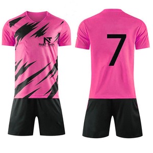 Vêtements de sport confortables pour hommes, uniforme de football 100% polyester, uniforme de football sur mesure pour hommes - Product Image 2