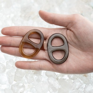 Anillo para Bufanda Ecológico de Cuerno de Búfalo con Acabado Pulido, Sujeción Segura y Elegancia Suave para Bufandas - Regalo de Año Nuevo y Halloween - Product Image 4