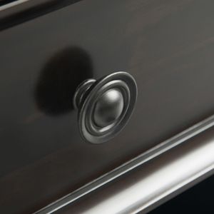 โต๊ะข้างเตียงอัมเฮิร์สต์ ฮิคโครี่ บราวน์โต๊ะข้างเตียงมีสไตล์ - Product Image 2