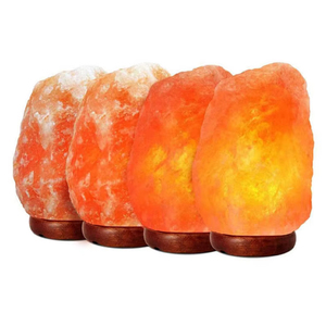 Lampe en sel rose de l'Himalaya de forme naturelle, 2-3 kg, sculptée à la main, avec base en bois, par Tahir Gems - Product Image 2