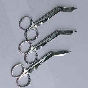 Tijeras para Vendajes de Enfermería MEDIHEAL SURGICAL CORPORATION, 5.5 Pulgadas, Borde Recto, Acero Inoxidable Alemán, Clase I, para Uso Médico y Quirúrgico - Product Image 5