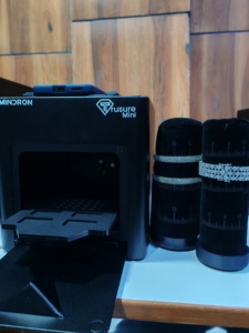 เครื่องตรวจสอบเพชรแบบพกพา Trusure Mini ออกแบบมาเพื่อการตรวจจับ CVD และ HPHT อย่างรวดเร็วและแม่นยำ - Product Image 4