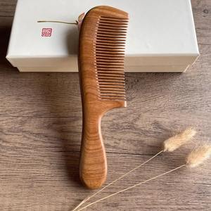 Suministro Directo de Fábrica de Peine de Madera Rústico Hecho a Mano para Peinar y Desenredar el Cabello, Herramienta para el Cuidado del Cabello Disponible a Precio de Mayoreo - Product Image 2