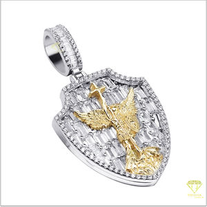 Christian Jesus Pendant Iced Out Moissanite con diamantes Baguette en plata de ley 925, joyería religiosa ostentosa - Product Image 3