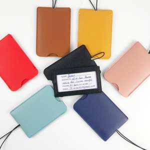 Ensemble d'accessoires de voyage à prix avantageux, porte-passeport en cuir et étiquette à bagages pour femme - Product Image 3