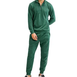 Sudadera con Cierre de Cremallera de un Cuarto, Color Verde Bosque Esmeralda Oscuro, con Bolsillo Tipo Canguro y Pantalones Deportivos a Juego - Product Image 1