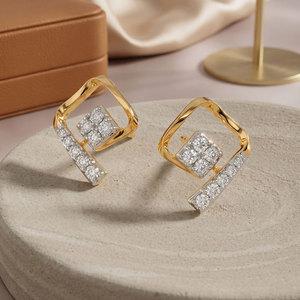 Nouvelles boucles d'oreilles clous carrées scintillantes en diamant de laboratoire, bijoux modernes en or 18K, 14K, 10K, argent 925 et 935 - Product Image 1