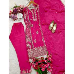 Ensemble de costume de soirée élégant pour femmes avec haut brodé, pantalon et dupatta orné de sequins - Product Image 1