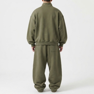 SUQAINA FASHION GARMENTS Chándal Unisex Verde Oliva Ecológico Transpirable 100% Poliéster de Otoño de 2 Piezas, Ajuste Holgado y Oversize - Product Image 2