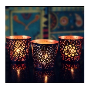 Tarro metálico de lujo personalizado para velas disponible en diferentes colores y diseños - Product Image 5