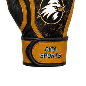 Gants de football américain noirs et dorés avec paume à haute adhérence, durabilité et performance pour les sports d'équipe - Product Image 4
