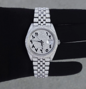 Montre Hip Hop en Moissanite et Diamants avec Cadran et Logo Personnalisés, Luxe pour Cadeaux - Product Image 1