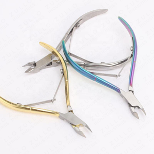 Coupe-cuticules en acier inoxydable robuste, argenté, outil professionnel de manucure et pédicure avec une mâchoire de précision tranchante - Product Image 6