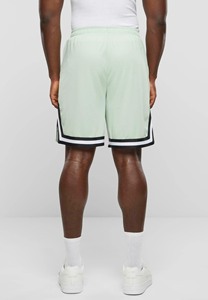 Shorts de sport personnalisés en mesh, shorts d'entraînement de haute qualité, fabrication par un fournisseur de premier plan - Product Image 4