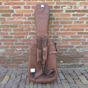 Étui de guitare en cuir gaufré marron avec poche avant et bandoulière 80g - Product Image 2