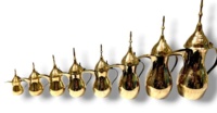 Cafetière et théière turque arabe de luxe, design contemporain, en laiton AE, modèle Dubai Dallah, très grande taille (6 pieds), qualité supérieure