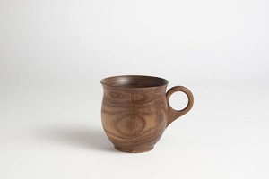 Mug à thé en bois nordique fait main avec poignée, tasse en bois naturel écologique pour usage domestique - Product Image 6