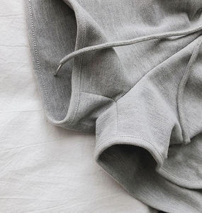 กางเกงขาสั้นกีฬาผู้ชายเอวกลางทรงหลวมสไตล์ลำลองสุดฮิตประจำปี 2026 สำหรับออกกำลังกายในช่วงฤดูร้อน - Product Image 4