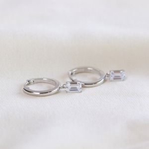 Pendientes Colgantes Minimalistas de Oro Rosa Sólido de 14K con Diamante de Laboratorio Corte Esmeralda para Mujer - Regalo para Fiestas y Uso Diario - Product Image 2