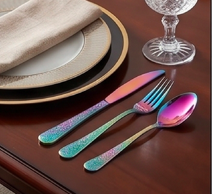 Ensemble de couverts multicolores brillants avec motif floral pour salle à manger élégante fête de mariage maison de luxe et accessoires de table élégants - Product Image 2