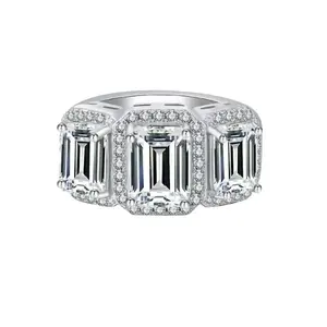 Bague de fiançailles élégante en moissanite émeraude radiante 4 carats S925 pour femmes - Product Image 2