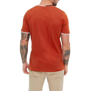 เสื้อยืดแฟชั่นผู้ชาย ดีไซน์เรียบง่ายทันสมัย ผ้าฝ้าย 100% แห้งเร็ว ระบายอากาศได้ดี เนื้อผ้าเบาสบาย เหมาะสำหรับใส่ลำลองสไตล์สตรีท - Product Image 4