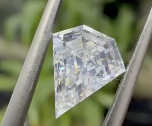 Diamante Cultivado en Laboratorio con Corte en Forma de Cometa, Color E, Corte Fantasía, Certificado por Terceros, Solitario para Fabricación de Joyas - Product Image 3