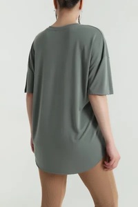 Camiseta de Cuello Alto EVER GLOW para Mujer, Color Sólido, Hombros Caídos, Corte Regular, Manga Corta, 100% Algodón, Transpirable, Verano - Product Image 6